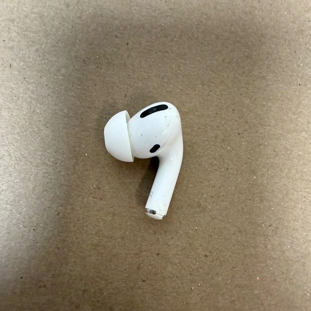 Apple AirPods Pro Right Earbud Replacement 1st Gen White‎ Good A2083 Single Side